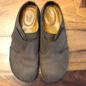 Haflinger brown leather mules/clogs super comfy!